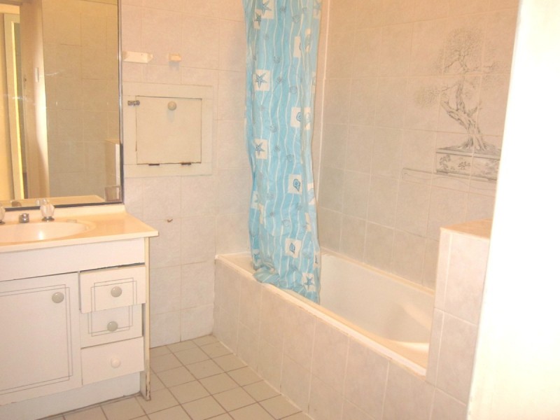 54 Headfort Street, Greenslopes QLD 4120