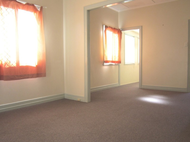 54 Headfort Street, Greenslopes QLD 4120