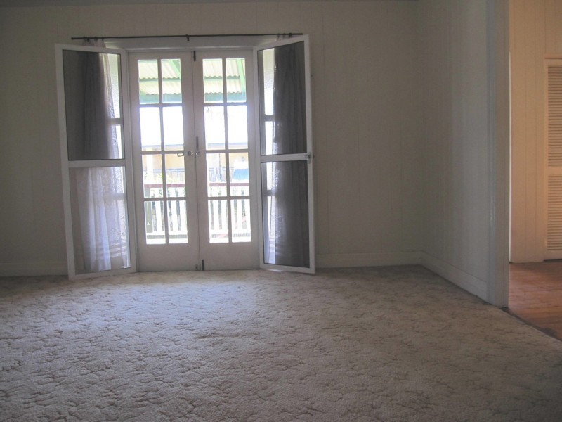 42 Weston Street, Coorparoo QLD 4151