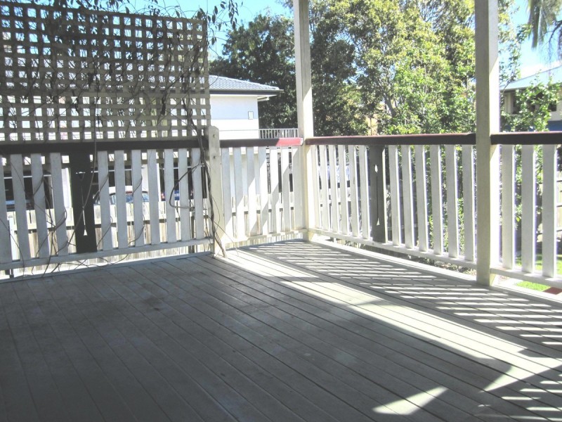 42 Weston Street, Coorparoo QLD 4151