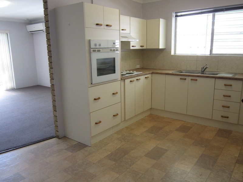 3/4 Nicklin Street, Coorparoo QLD 4151