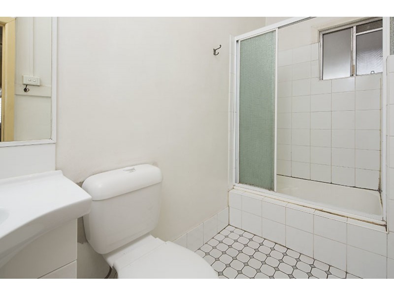 23 Broadway Street, Woolloongabba QLD 4102