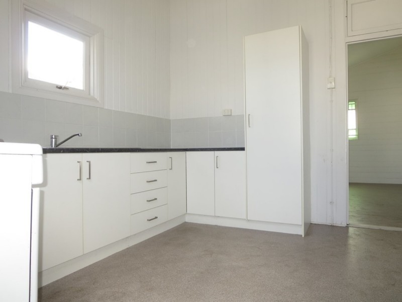 87 Old Cleveland Road, Greenslopes QLD 4120