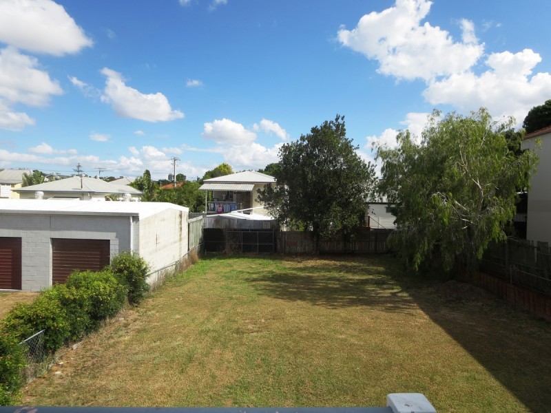 87 Old Cleveland Road, Greenslopes QLD 4120