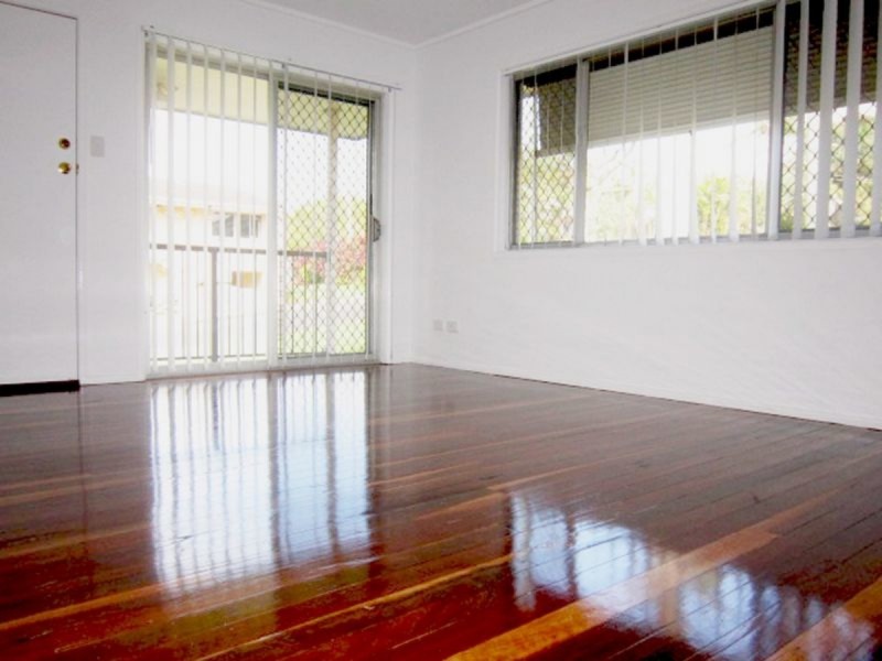 1/30 Mclay Street, Coorparoo QLD 4151