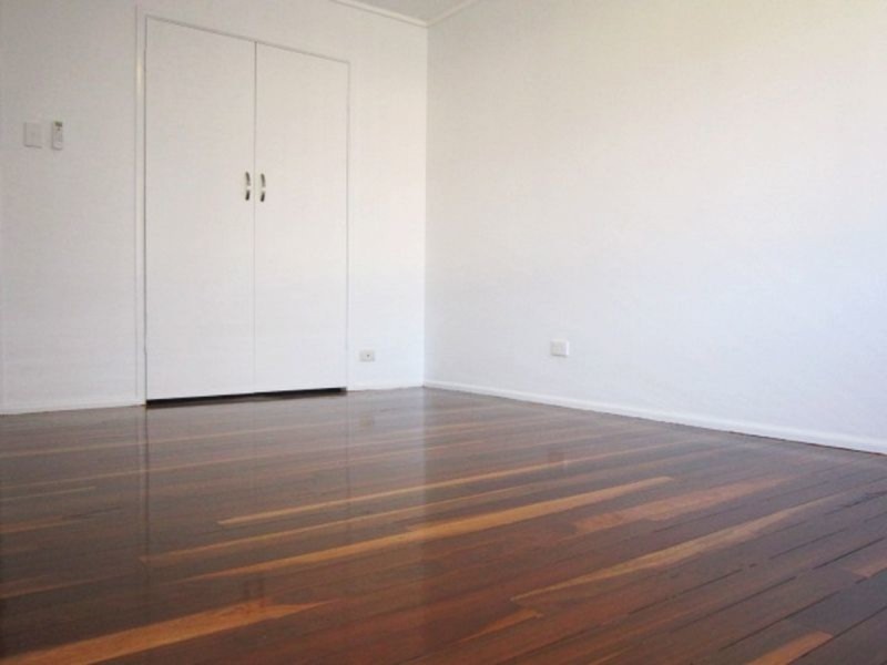 1/30 Mclay Street, Coorparoo QLD 4151