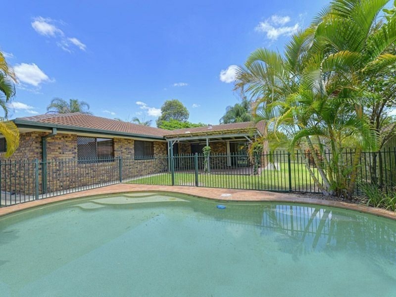 35 Briarwood Street, Carindale QLD 4152