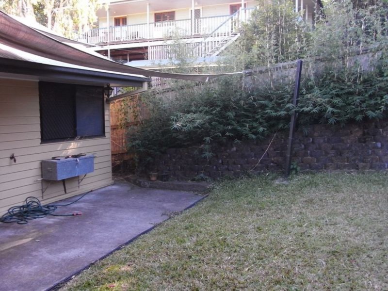 55 Roseglen Street, Greenslopes QLD 4120