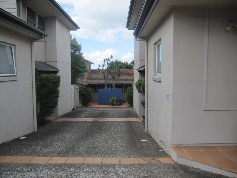 1/49 Nicholson Street, Greenslopes QLD 4120