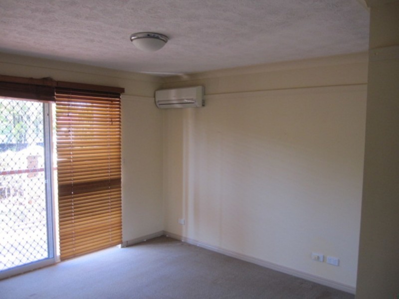 1/85 Kitchener Street, Coorparoo QLD 4151