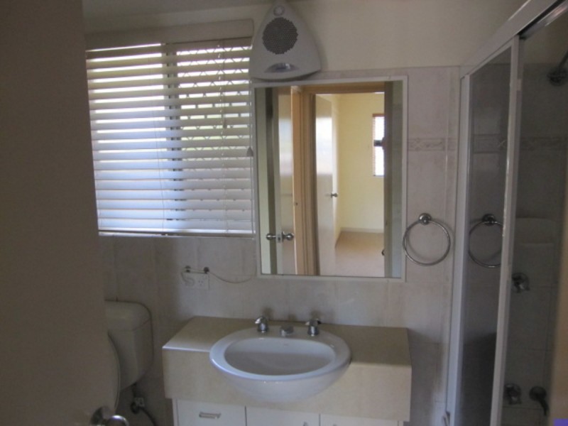 1/85 Kitchener Street, Coorparoo QLD 4151