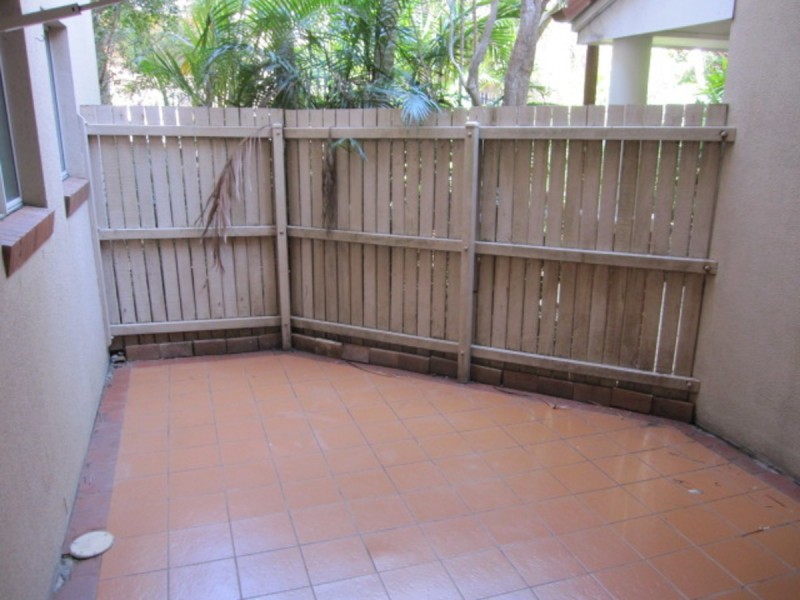 1/85 Kitchener Street, Coorparoo QLD 4151