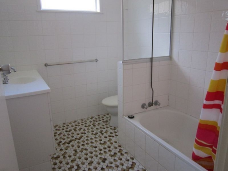 4/697 Logan Road, Greenslopes QLD 4120