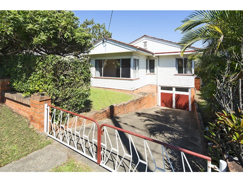 17 Smeaton Street, Coorparoo QLD 4151