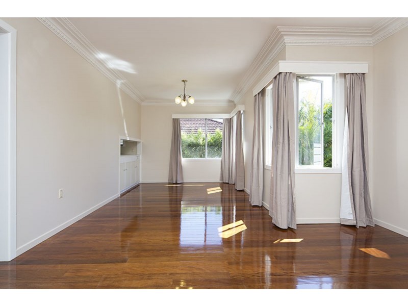 17 Smeaton Street, Coorparoo QLD 4151