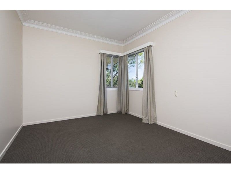 17 Smeaton Street, Coorparoo QLD 4151