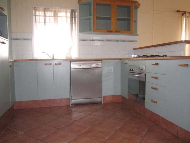 4 St Leonards Street, Coorparoo QLD 4151