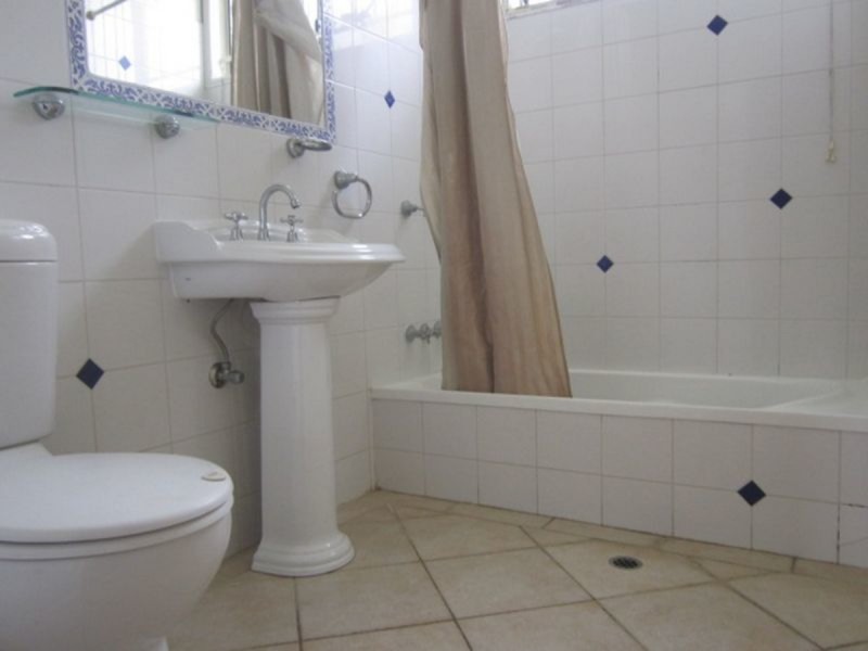 4 St Leonards Street, Coorparoo QLD 4151