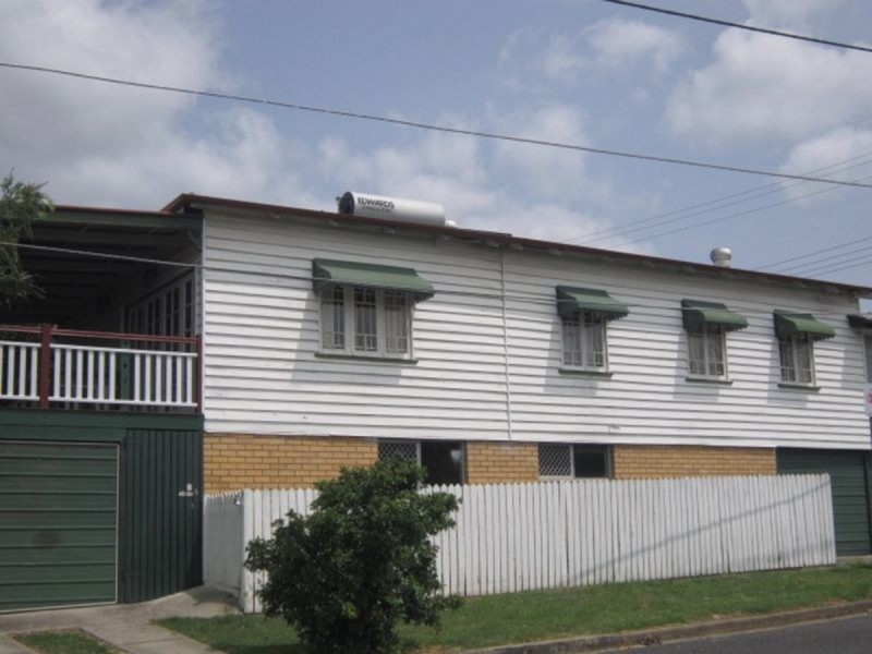 4 St Leonards Street, Coorparoo QLD 4151