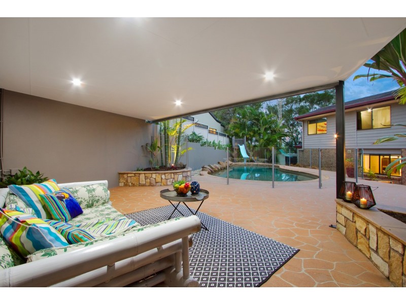 17 Warenda Street, Carina Heights QLD 4152