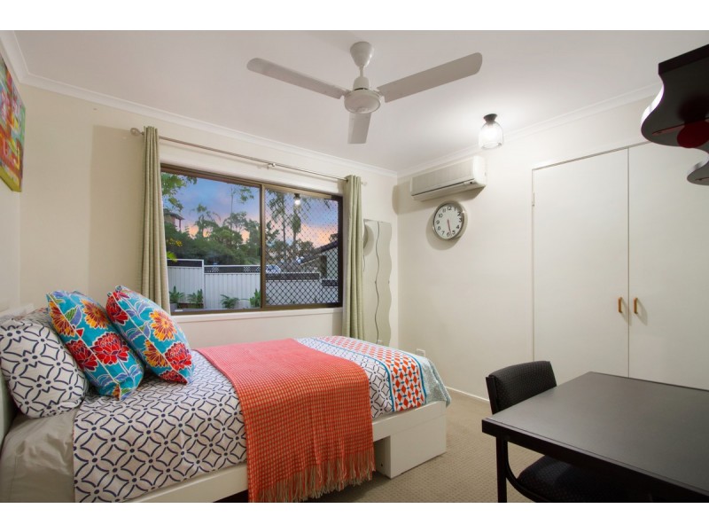 17 Warenda Street, Carina Heights QLD 4152