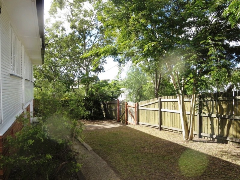 116 Chatsworth Road, Coorparoo QLD 4151