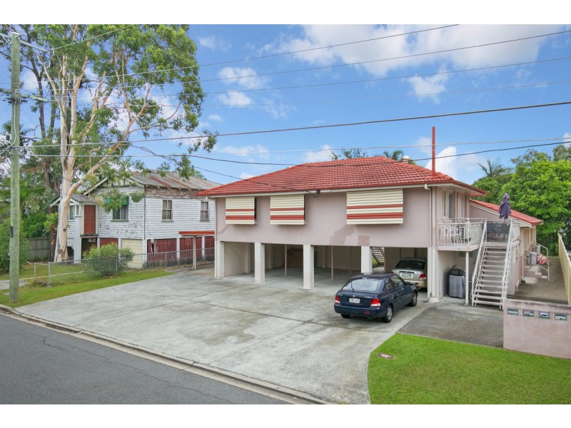 15 Pear Street, Greenslopes QLD 4120