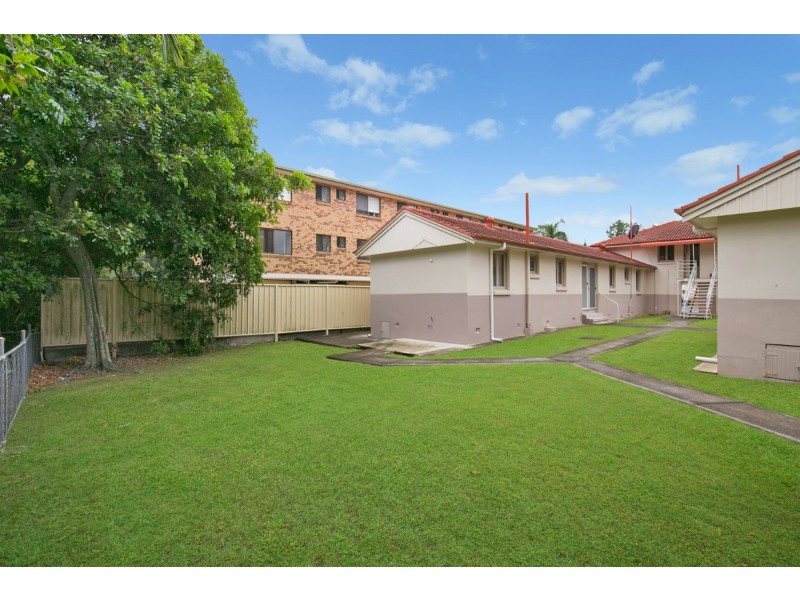 15 Pear Street, Greenslopes QLD 4120