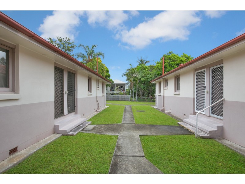 15 Pear Street, Greenslopes QLD 4120