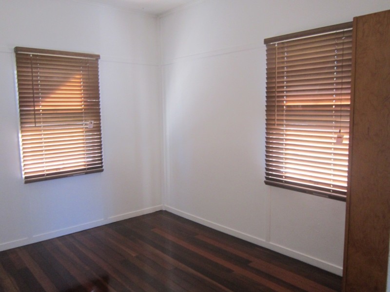 73 Fegen Drive, Moorooka QLD 4105