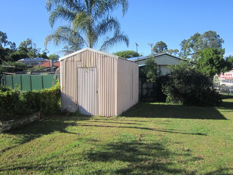 73 Fegen Drive, Moorooka QLD 4105