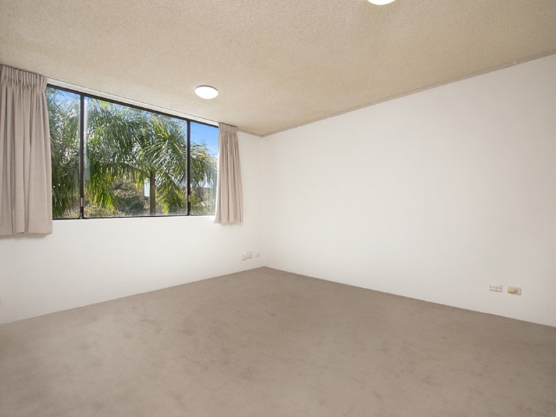 2/12 Joffre Street, Coorparoo QLD 4151