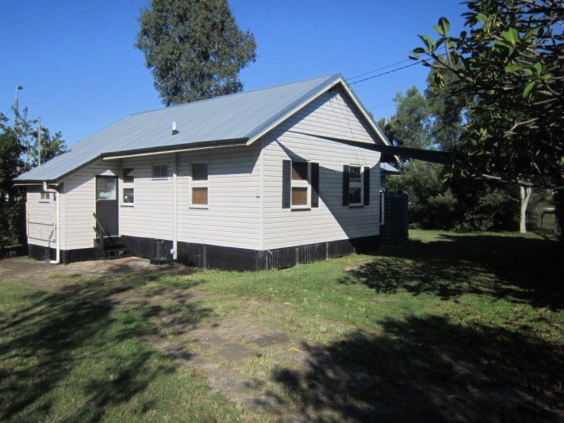 73 Fegen Drive, Moorooka QLD 4105