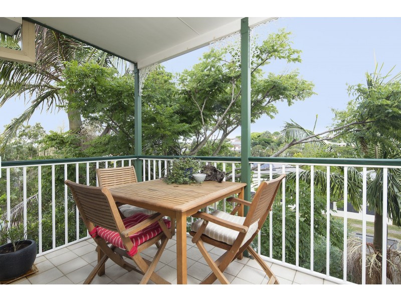 8/34 Pembroke Road, Coorparoo QLD 4151