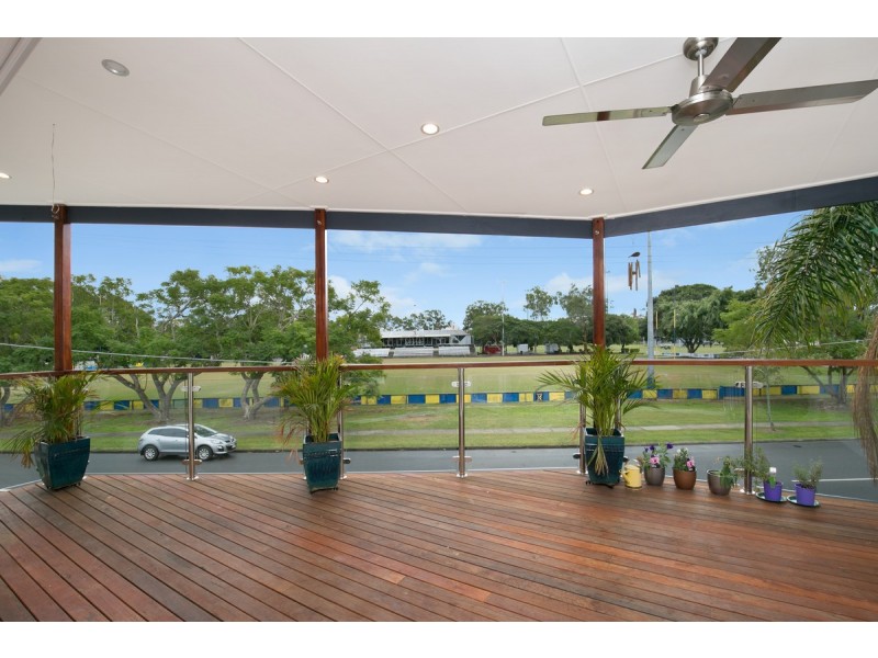 4 Frank Street, Norman Park QLD 4170