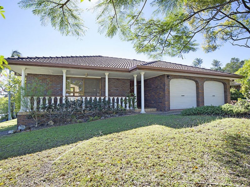 96 Kilmorey Street, Carindale QLD 4152