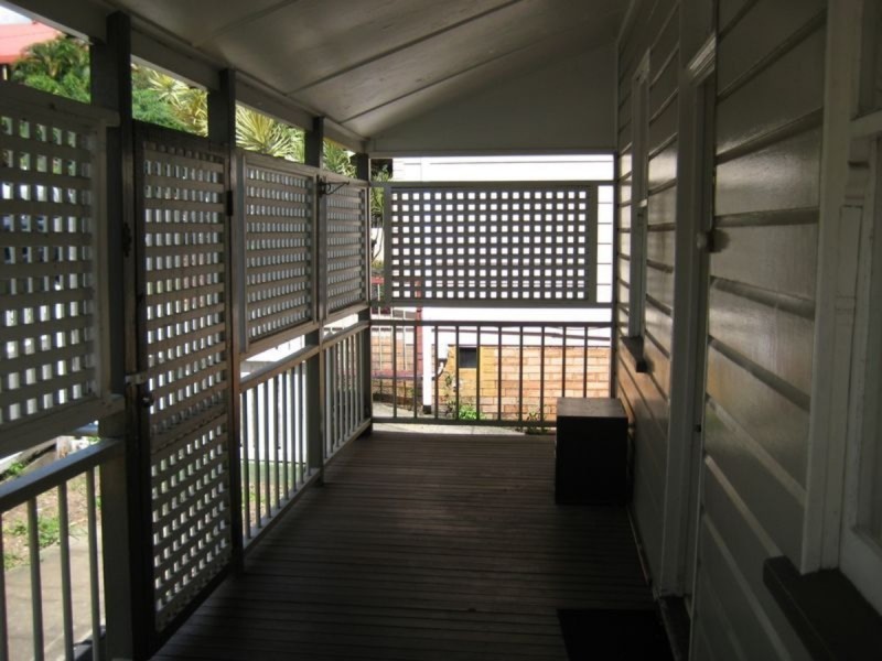 37 Merton Road, Woolloongabba QLD 4102