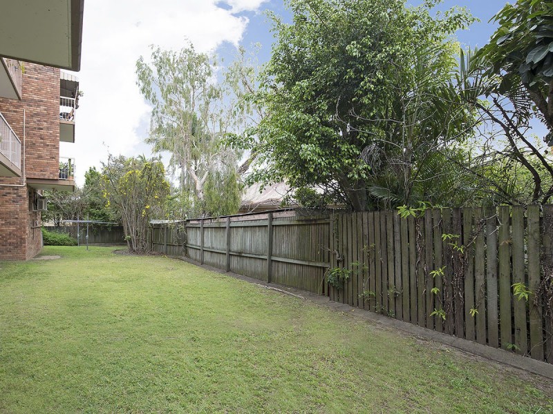 1/233 Cavendish Road, Coorparoo QLD 4151