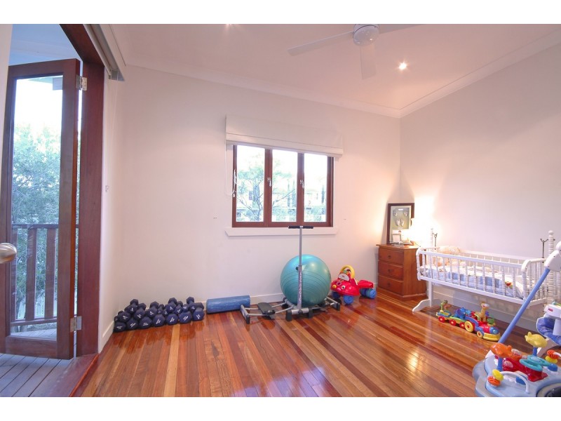57 Molloy Road, Cannon Hill QLD 4170