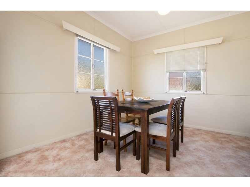 97 Murton Avenue, Holland Park QLD 4121