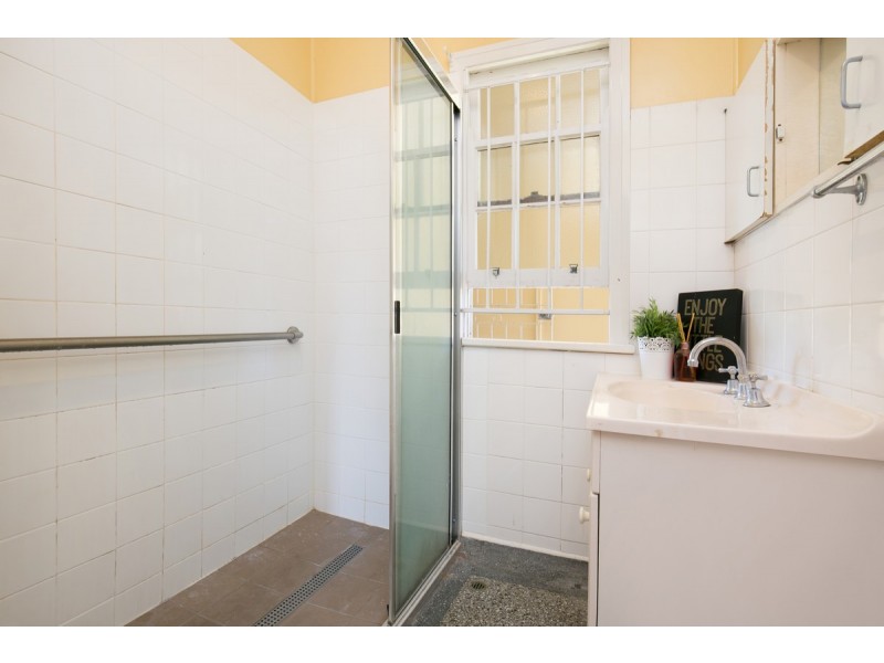 97 Murton Avenue, Holland Park QLD 4121