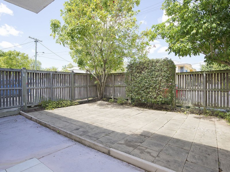 2/57 Rutland Street, Coorparoo QLD 4151