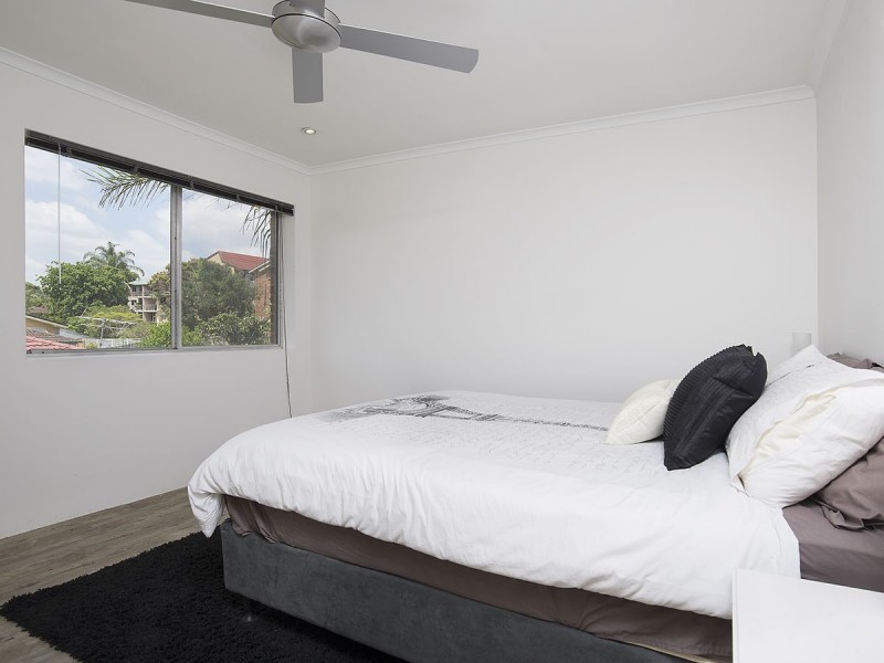 6/35 York Street, Coorparoo QLD 4151