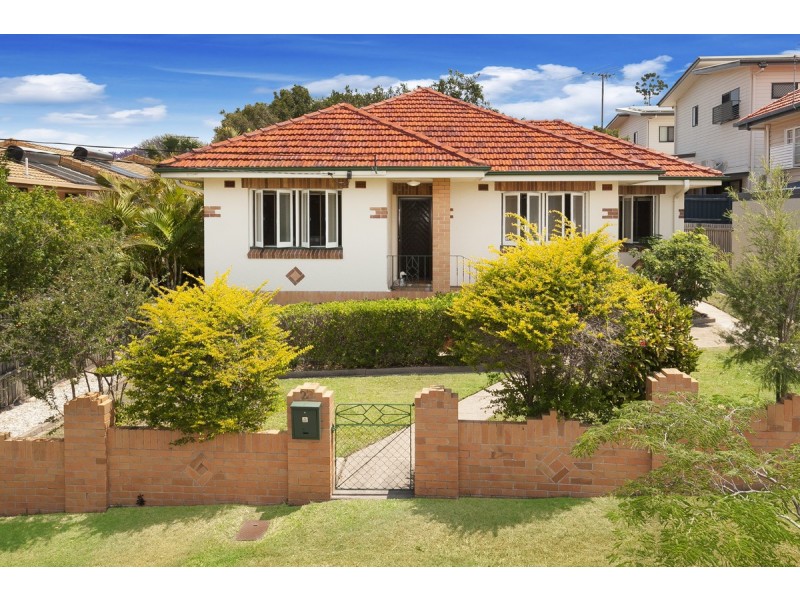 23 Palmer Street, Greenslopes QLD 4120