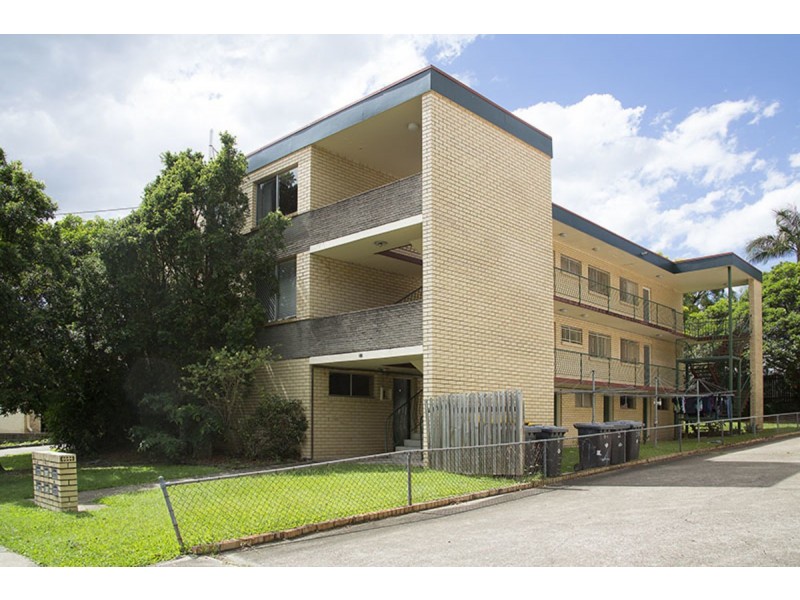 4/32 Macaulay Street, Coorparoo QLD 4151