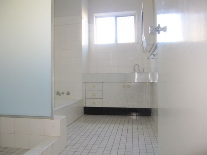 3/15 Rialto Street, Coorparoo QLD 4151