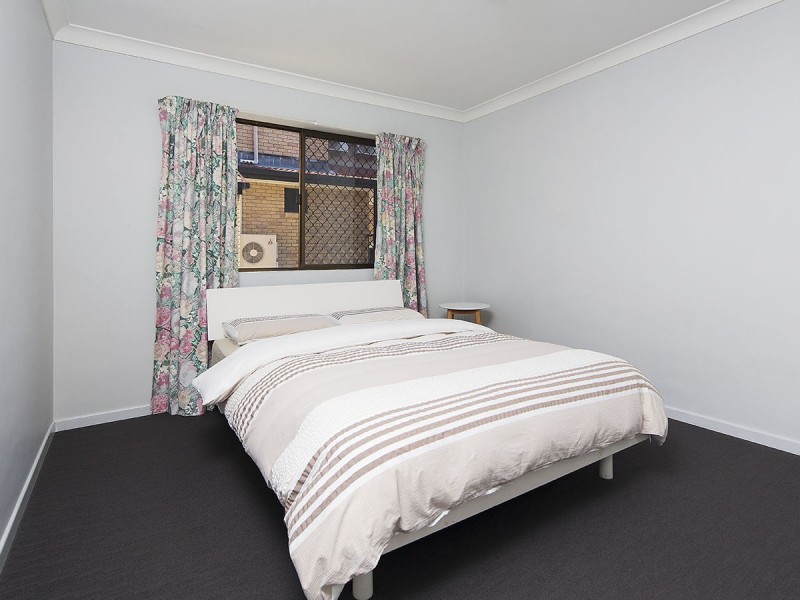 2/50 Knowsley Street, Greenslopes QLD 4120