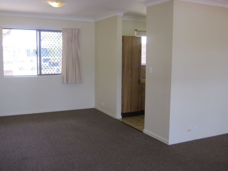 10/18 Rolle Street, Holland Park QLD 4121