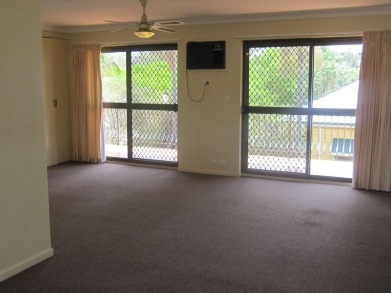 10/18 Rolle Street, Holland Park QLD 4121