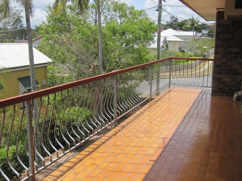 10/18 Rolle Street, Holland Park QLD 4121